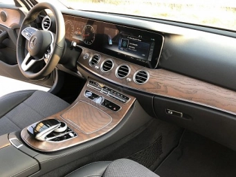 MERCEDES W213